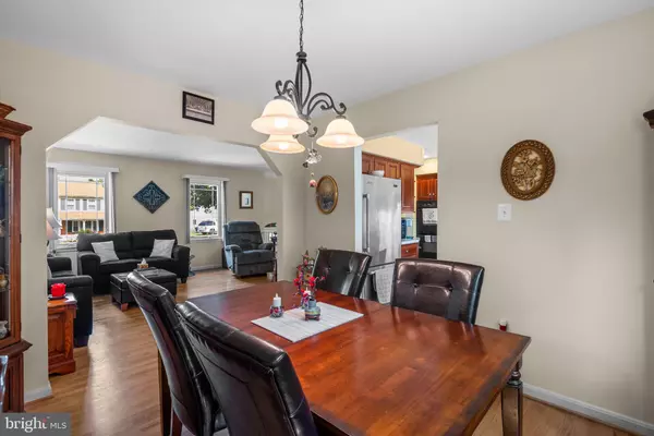 Brookeville, MD 20833,19425 RENA CT