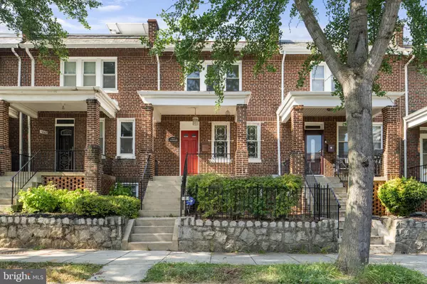 1804 BURKE ST SE, Washington, DC 20003