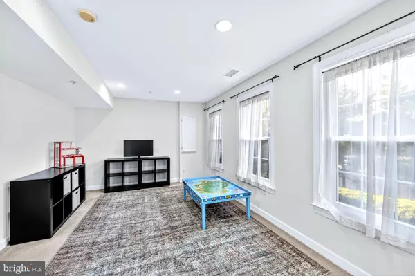 Phoenixville, PA 19460,3003 SPICE WAY