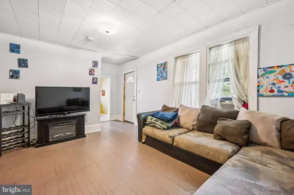 Pennsauken, NJ 08109,7911 PARK AVE