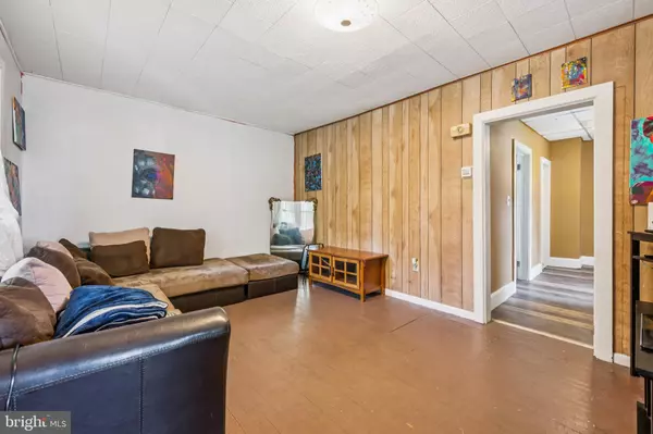 Pennsauken, NJ 08109,7911 PARK AVE