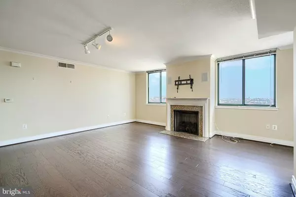 Baltimore, MD 21202,414 WATER ST #1513