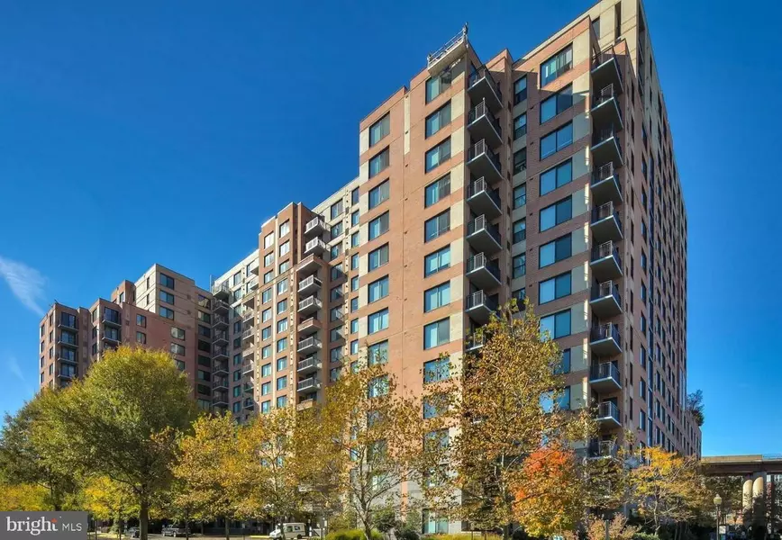 2451 MIDTOWN AVE #410, Alexandria, VA 22303
