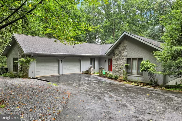 Lebanon, PA 17042,1806 LARCH CIR