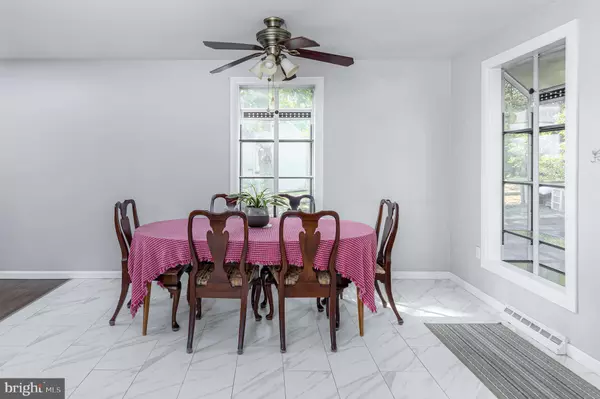 Pitman, NJ 08071,178 ESPLANADE AVE