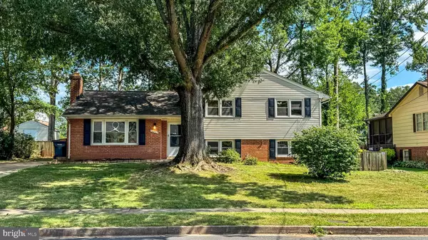 Centreville, VA 20120,14827 WOOD HOME RD