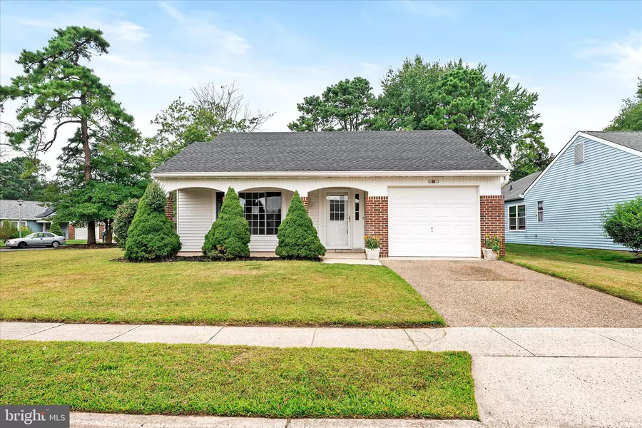 66 WESTMINSTER DR S, Southampton, NJ 08088