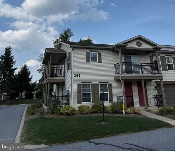 142B ALMA MATER CT, State College, PA 16803