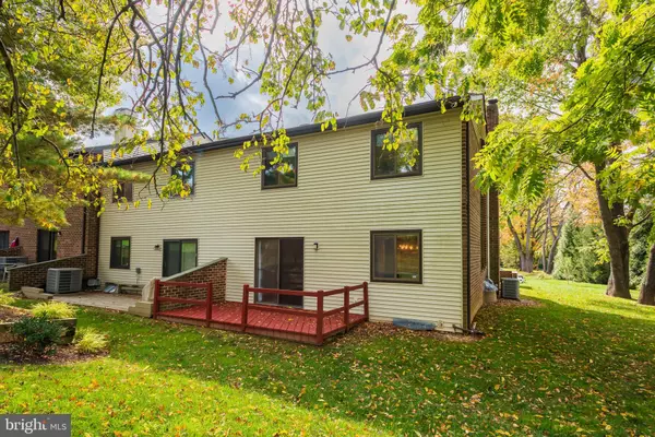 Chesterbrook, PA 19087,201 FAIRFAX CT