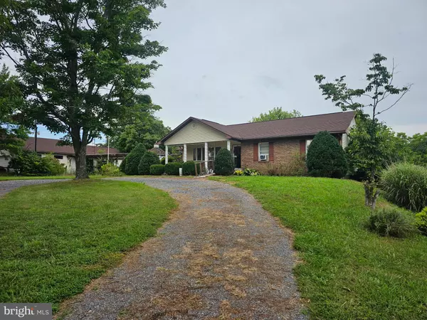 Berkeley Springs, WV 25411,8399 WINCHESTER GRADE RD