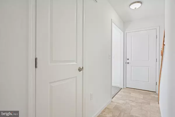 Carlisle, PA 17013,6 STREAM DR