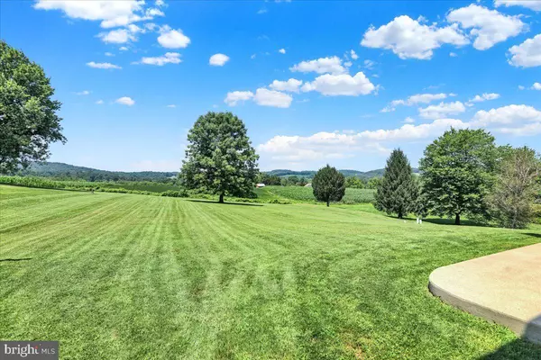 Oley, PA 19606,105 MISTY LN