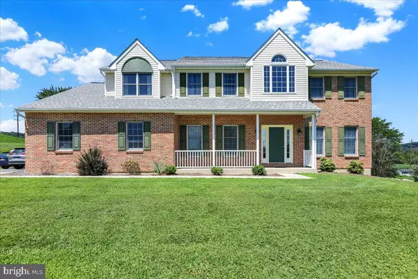 105 MISTY LN, Oley, PA 19606