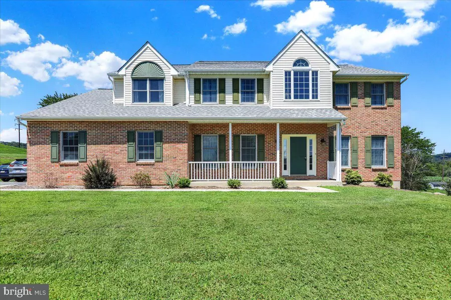 105 MISTY LN, Oley, PA 19606