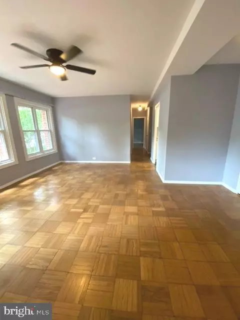 Alexandria, VA 22302,3325 VALLEY DR