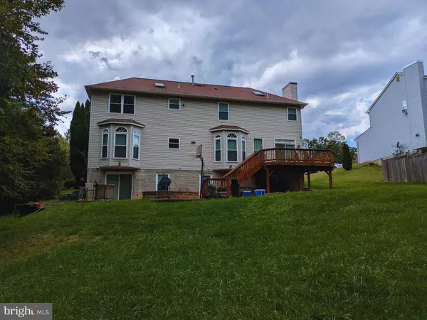 Woodbridge, VA 22193,5886 RHODE ISLAND DR