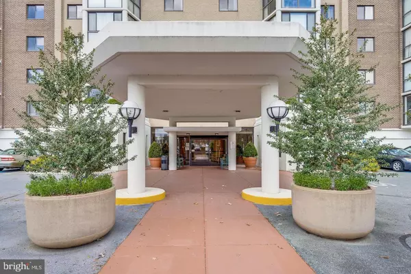 Silver Spring, MD 20906,15115 INTERLACHEN DR #3-209
