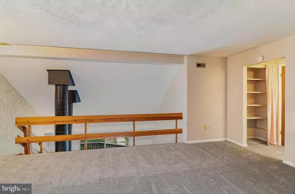 Mechanicsburg, PA 17055,1073 LANCASTER BLVD #14