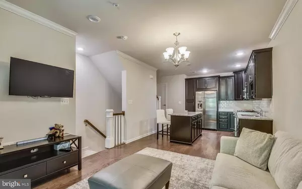 Ashburn, VA 20148,23225 MILLTOWN KNOLL SQ #109