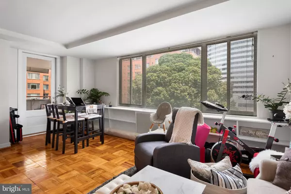 Arlington, VA 22209,1111 ARLINGTON BOULEVARD #530