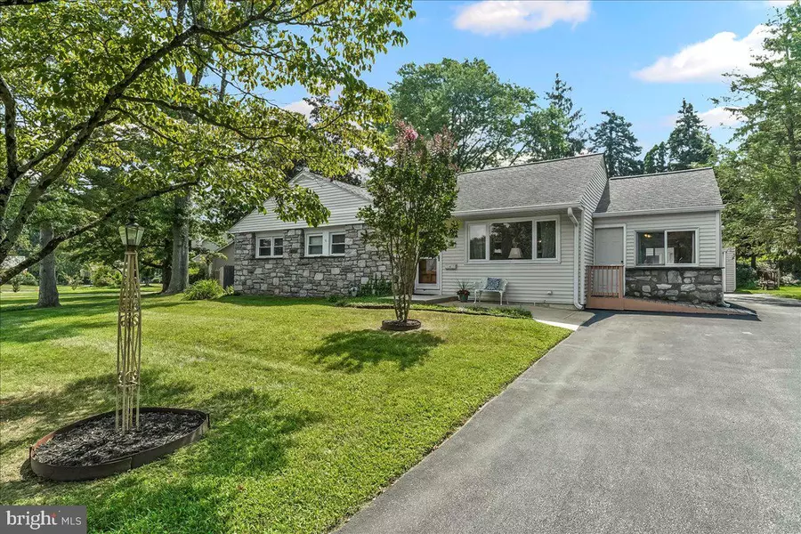 303 HARVARD AVE, Broomall, PA 19008