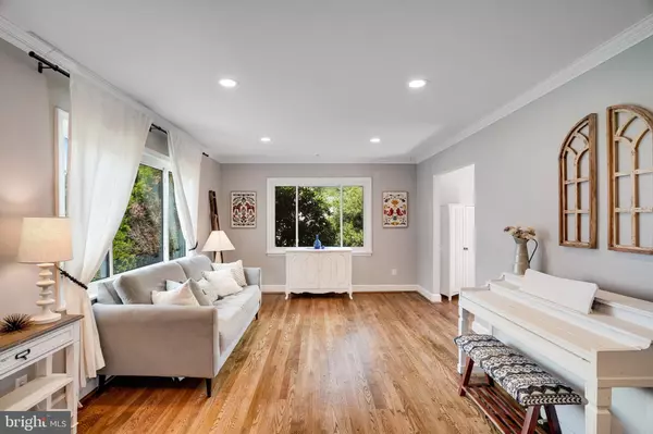 Fairfax, VA 22031,10009 TERRY ST