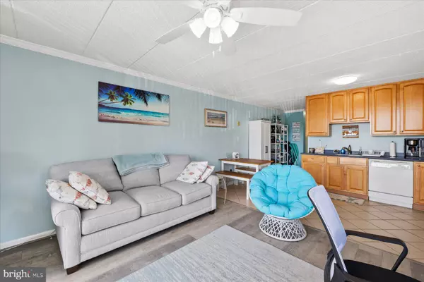 Ocean City, MD 21842,14 38TH ST #301