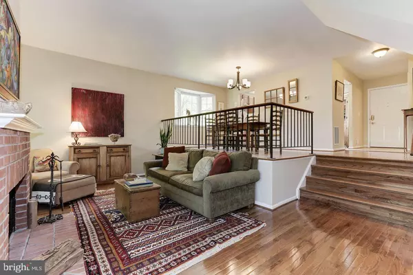 Reston, VA 20191,11736 DRY RIVER CT