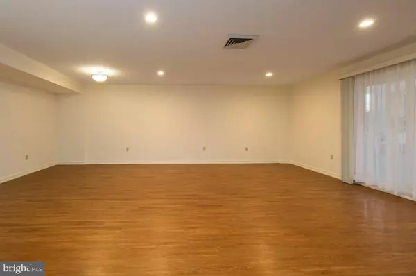 Royersford, PA 19468,677 ELM ST #108