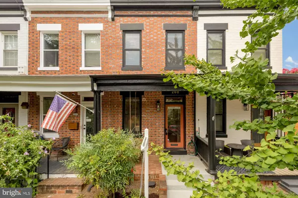 Washington, DC 20002,260 WARREN NE