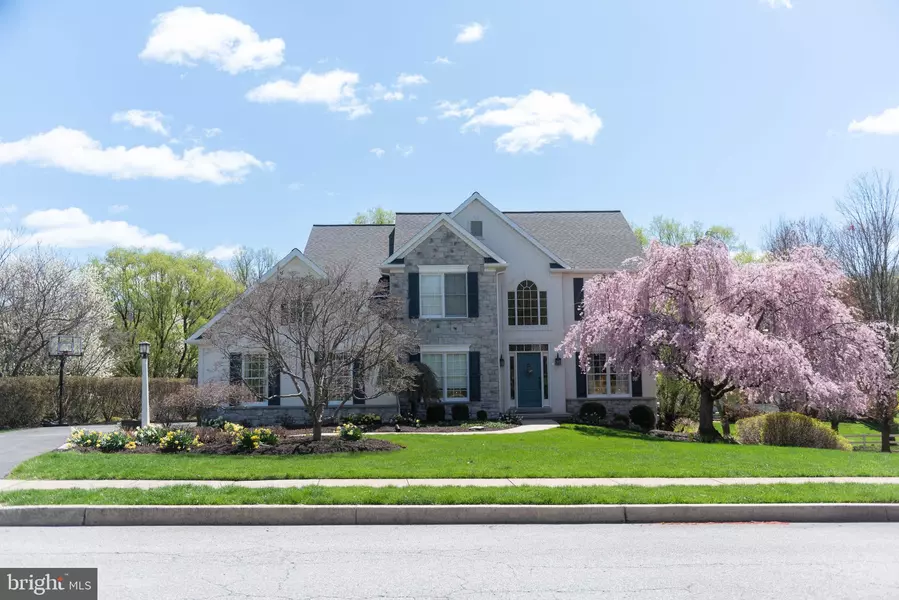 1204 CARDINAL WAY RD, Hummelstown, PA 17036