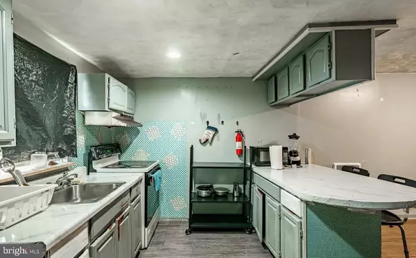 Reading, PA 19604,323 MULBERRY ST
