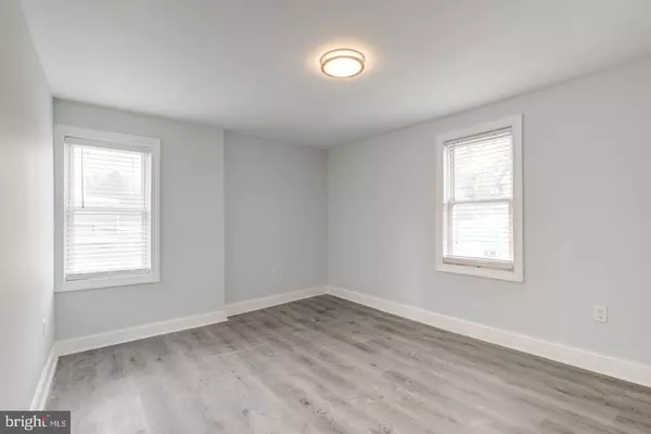 Chester, PA 19013,610 E 9TH ST #2