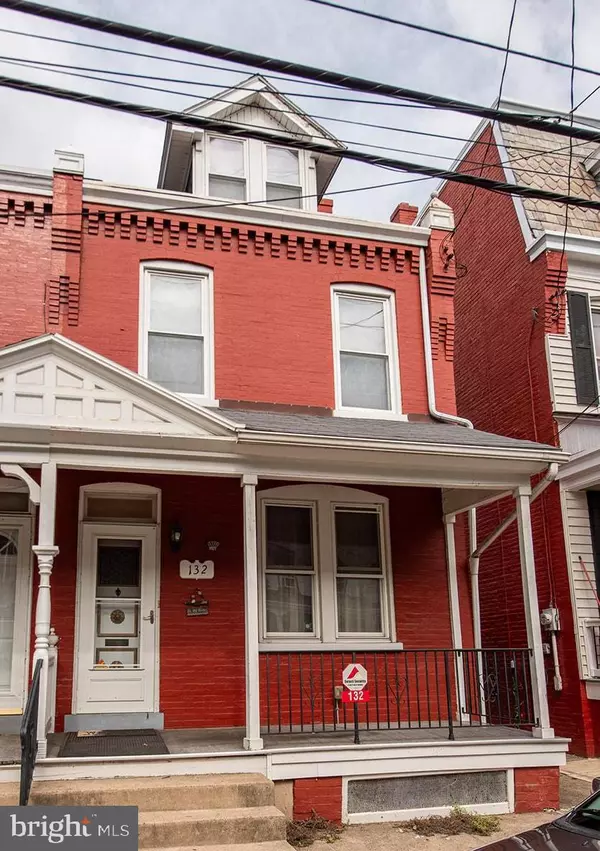 132 CORAL ST, Lancaster, PA 17603