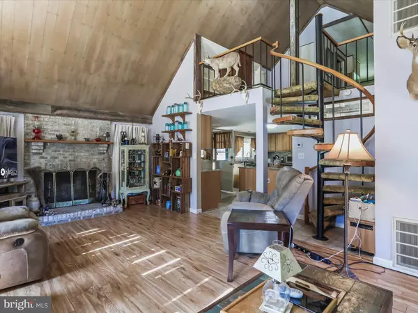 Hedgesville, WV 25427,97 DEVONSHIRE RD