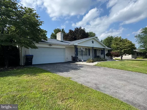 2953 PHILADELPHIA AVE, Chambersburg, PA 17201