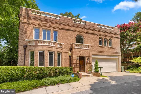 Washington, DC 20007,4616 FOXHALL CRES NW