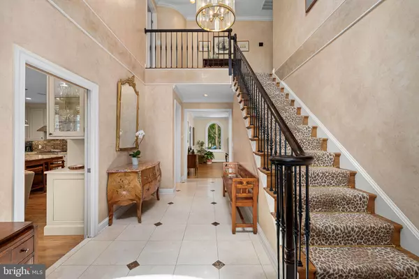 Washington, DC 20007,4616 FOXHALL CRES NW