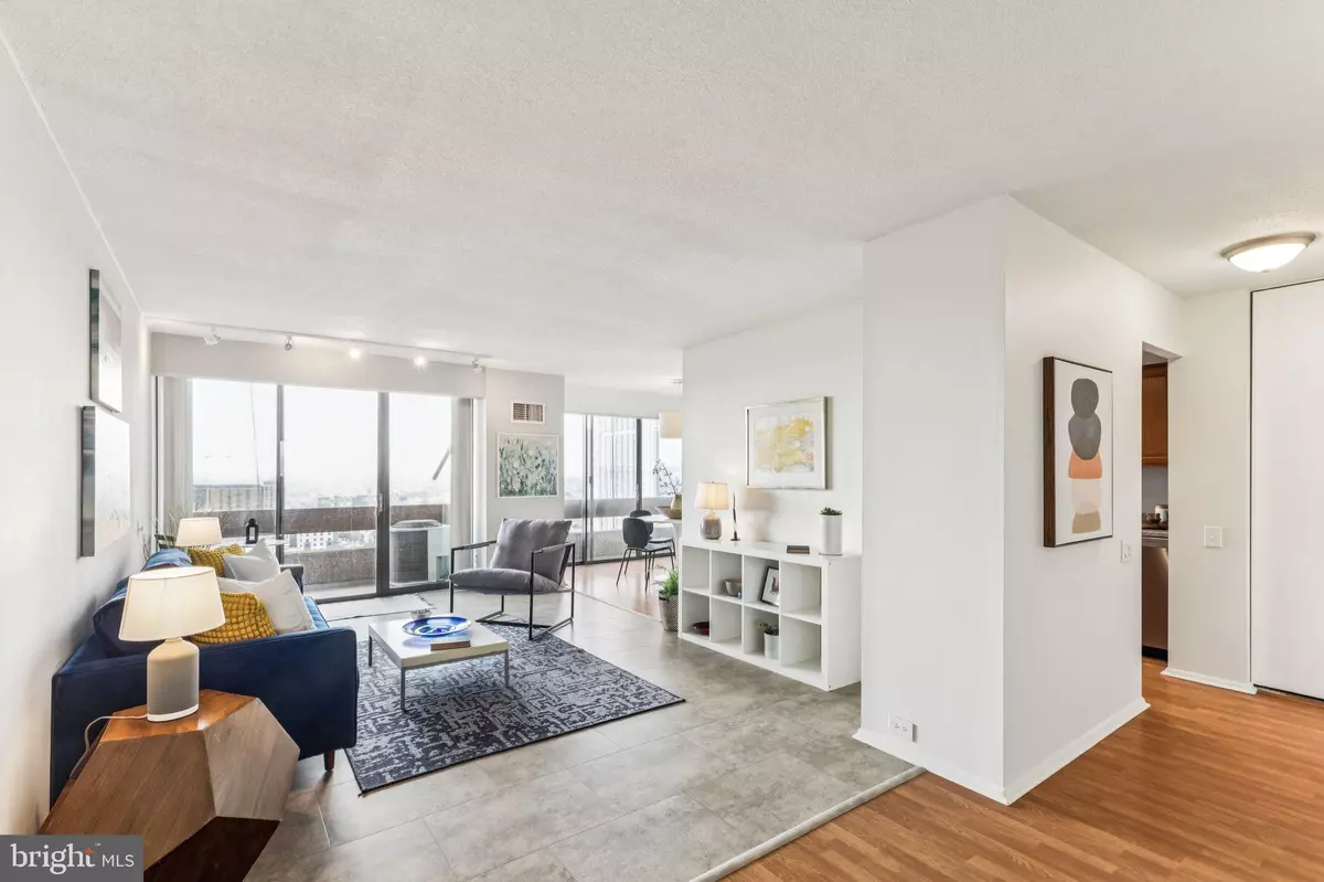 Philadelphia, PA 19107,1326-42 SPRUCE ST #2304