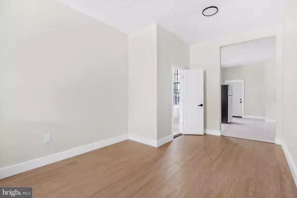 Philadelphia, PA 19104,4288 VIOLA ST