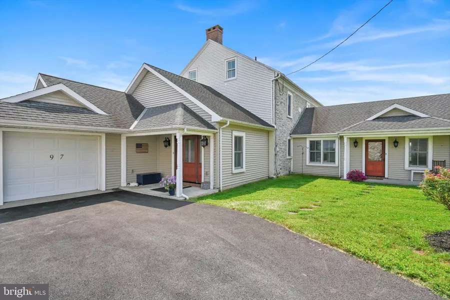 97 S KEMP RD, Kutztown, PA 19530