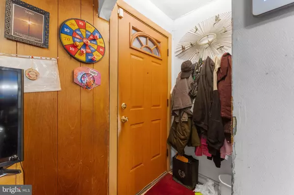 Alexandria, VA 22305,109 CLIFFORD AVE