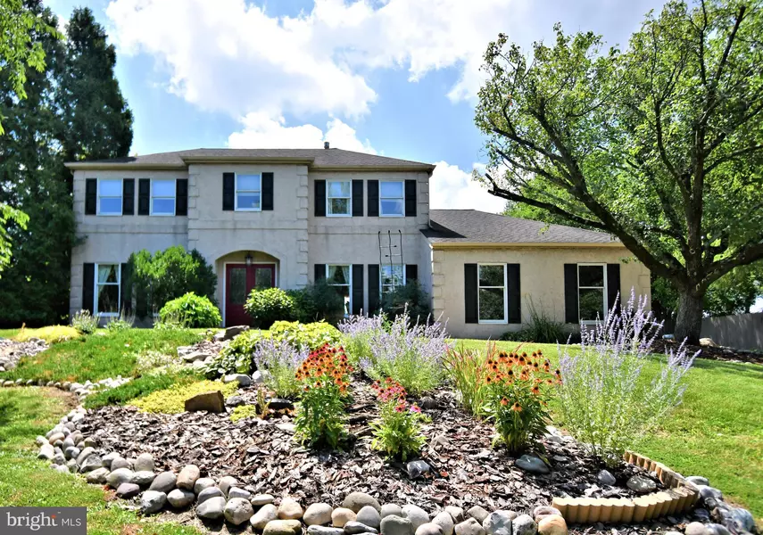 102 GWYNMONT DR, North Wales, PA 19454