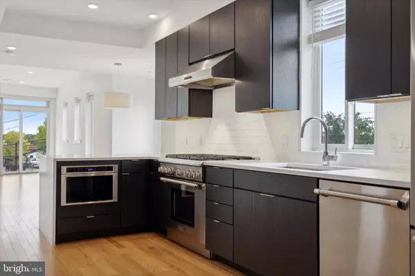 Philadelphia, PA 19104,3200 SUMMER ST #3
