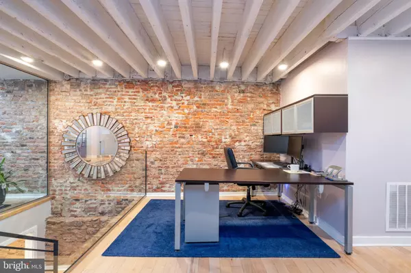 Philadelphia, PA 19106,336 WATER STREET N