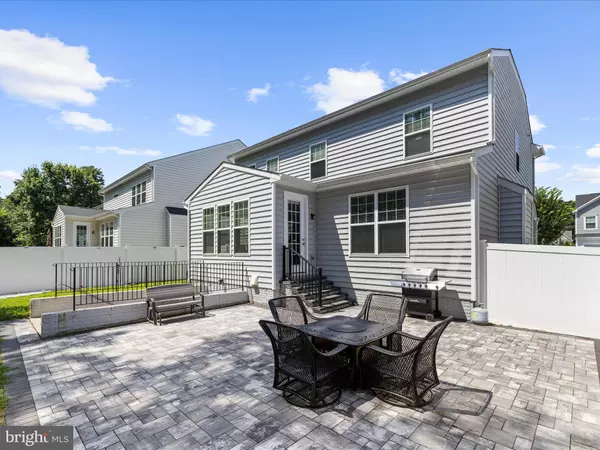 Pasadena, MD 21122,7964 MERIDIAN DR