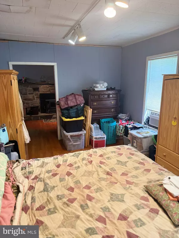 Morgantown, PA 19543,3211 MAIN ST