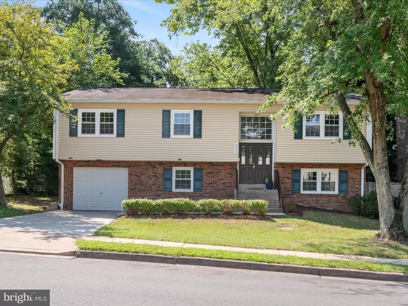 855 PARK AVE, Herndon, VA 20170