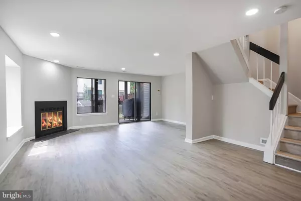 Woodbridge, VA 22192,3098 BRIDGETON CT