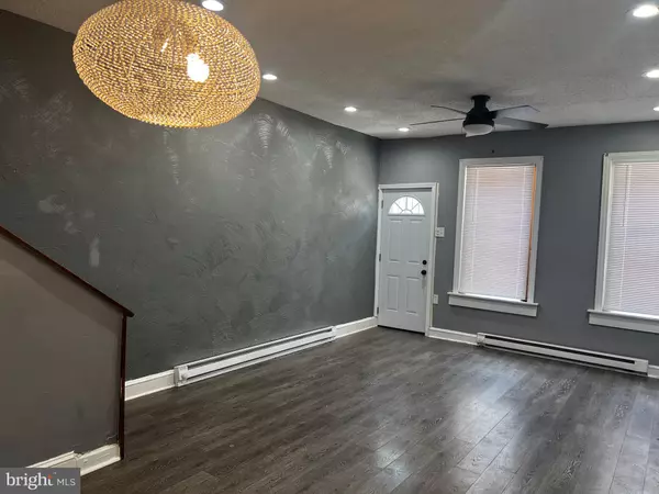 Philadelphia, PA 19121,1915 N RINGGOLD ST